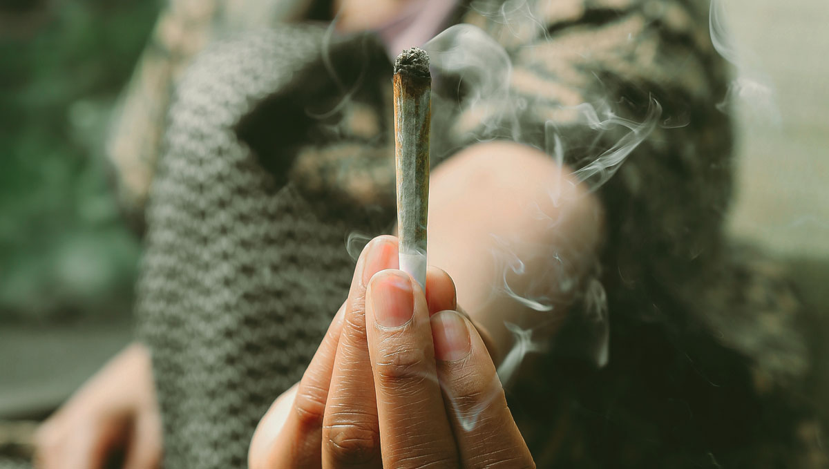 10 Best Activities To Do While You're Stoned: Don't sit on the couch, do one of these fun activities! 10 Best Activities To Do While You're Stoned: Don't sit on the couch, do one of these fun activities!