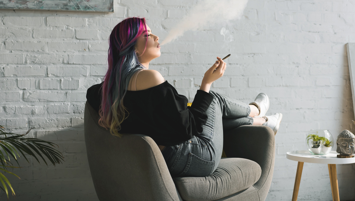 Women are more tolerant to THC.