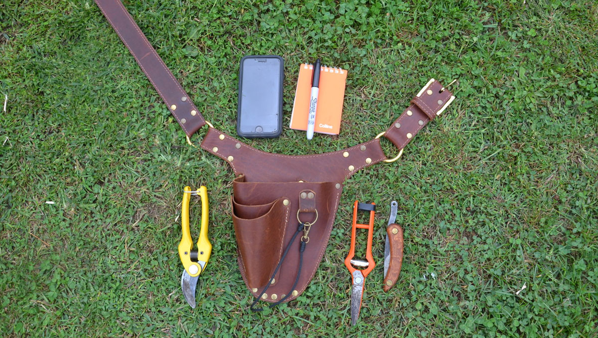 A great and useful stoner gift for your cultivator friend is a utility holster.