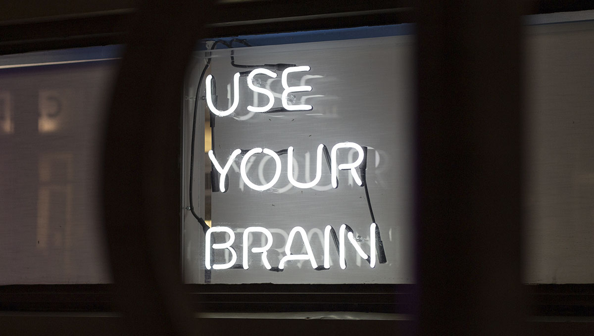 All those 'ummm's and forgetting stuff may be due to your daily weed use. What Happens To Your Body When You Smoke Weed Every Day?: All those 'ummm's and forgetting stuff may be due to your daily weed use.