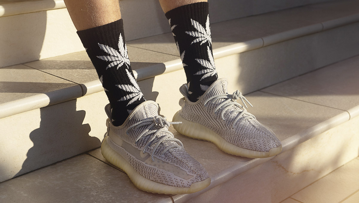 Learn how to combine the sportive and stoner lifestyle.