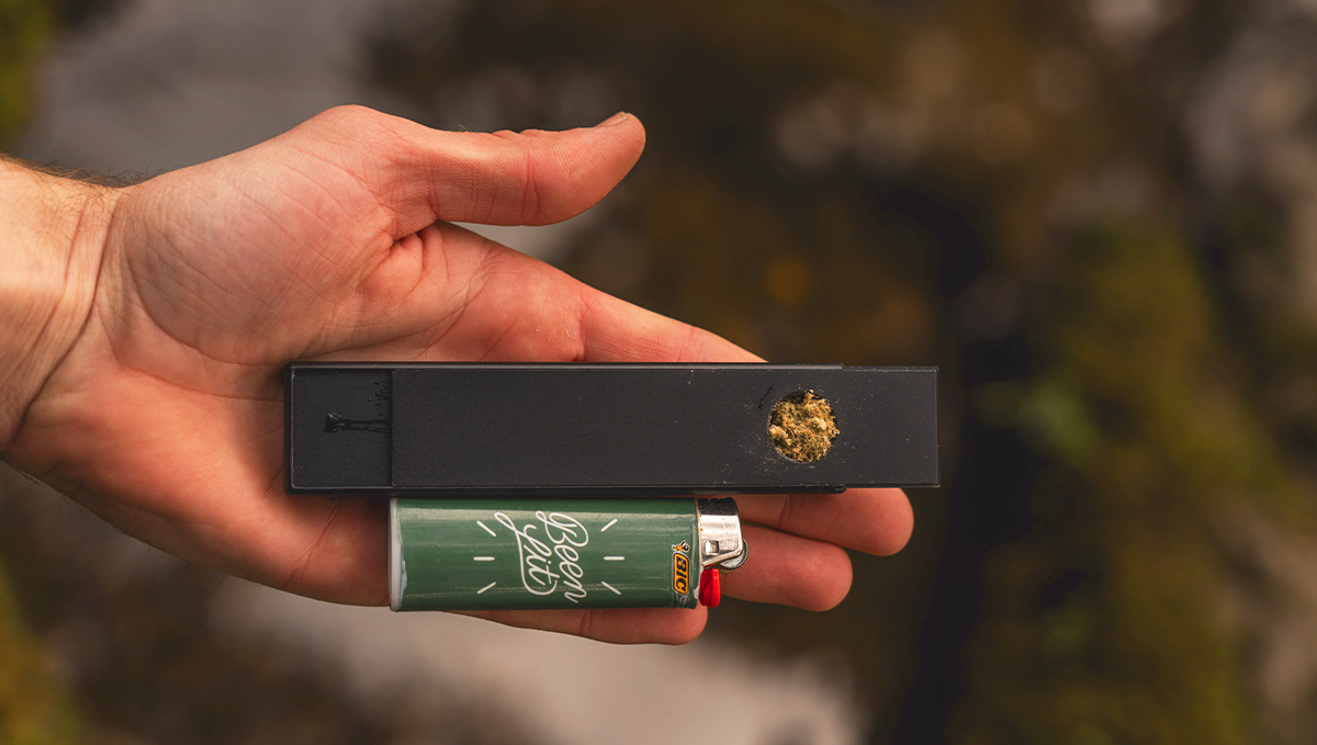 CBD helps successfully with tobacco addiction.