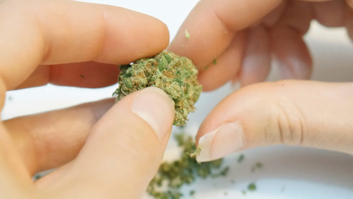 Grinding with the hands