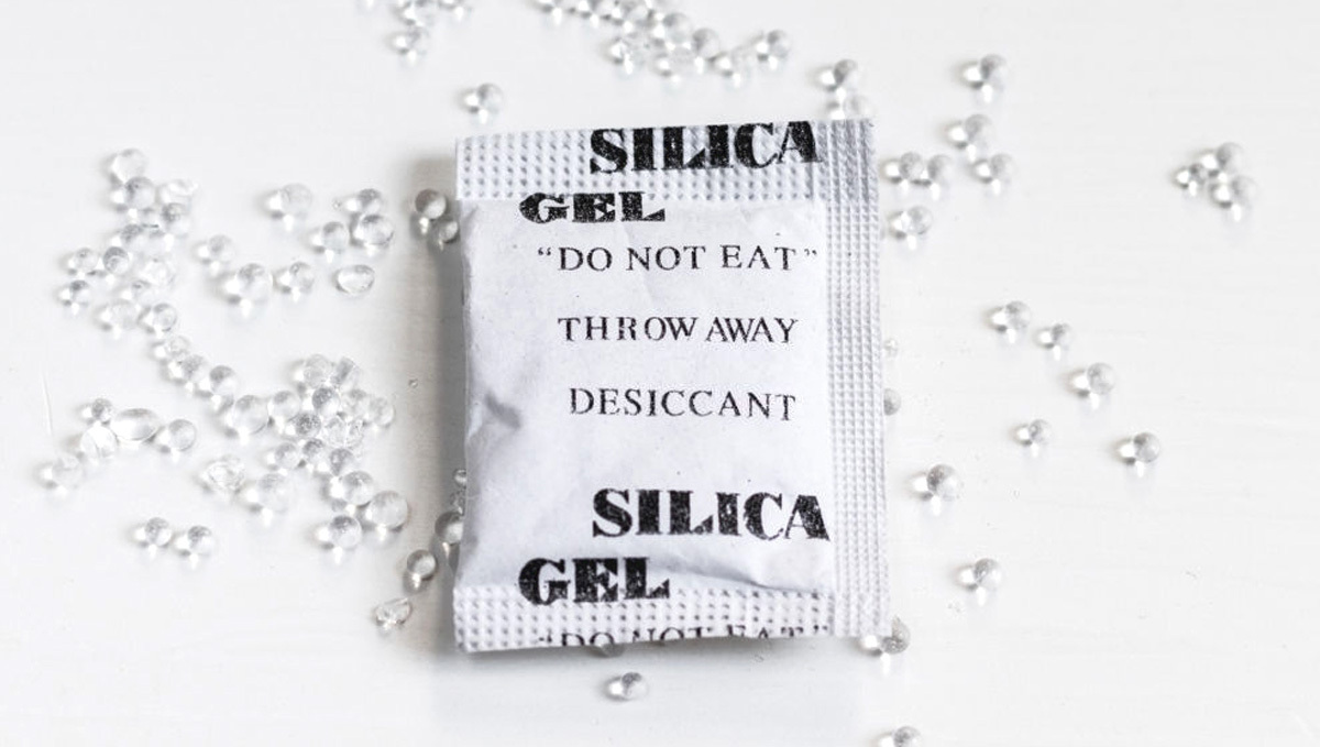 Silica gel to control humidity