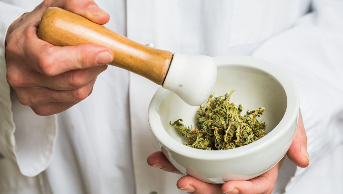 Mortar and pestle for grinding weed