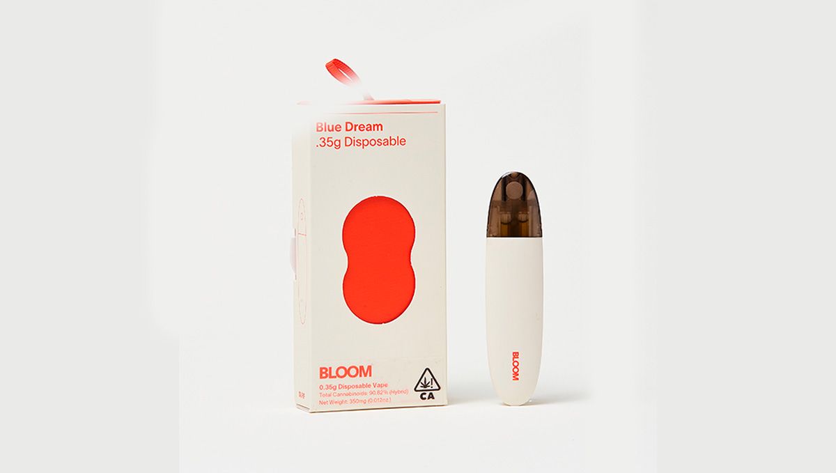 Tips For Choosing Best Weed Pens To Puff In: A product picture of a white Bloom Surf weed pen and its package