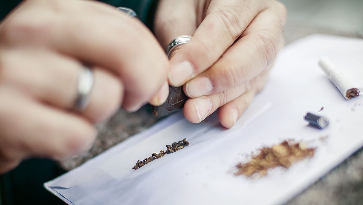 Tutto quello che c'è da sapere sull'hashish: la storia