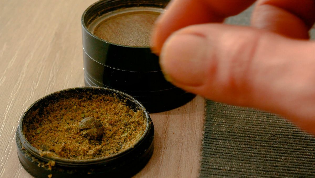 How to smoke hash safely: what is hash?