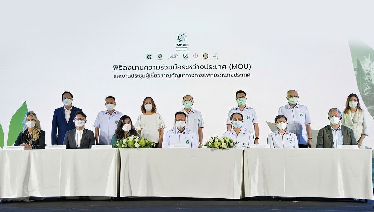Thailand to Establish a Research Center For Medical Cannabis: The signees of the memorandum of understanding