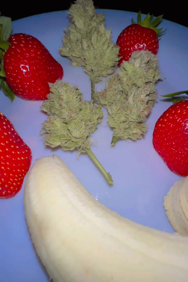 Instagram Strawberry Banana Auto